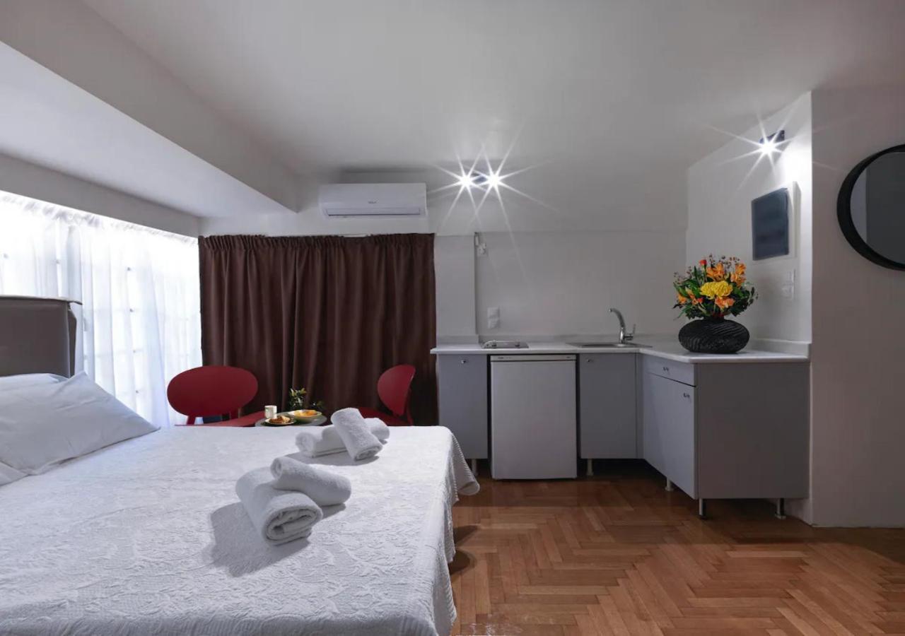 Chic Studio In Athens Center Bagian luar foto